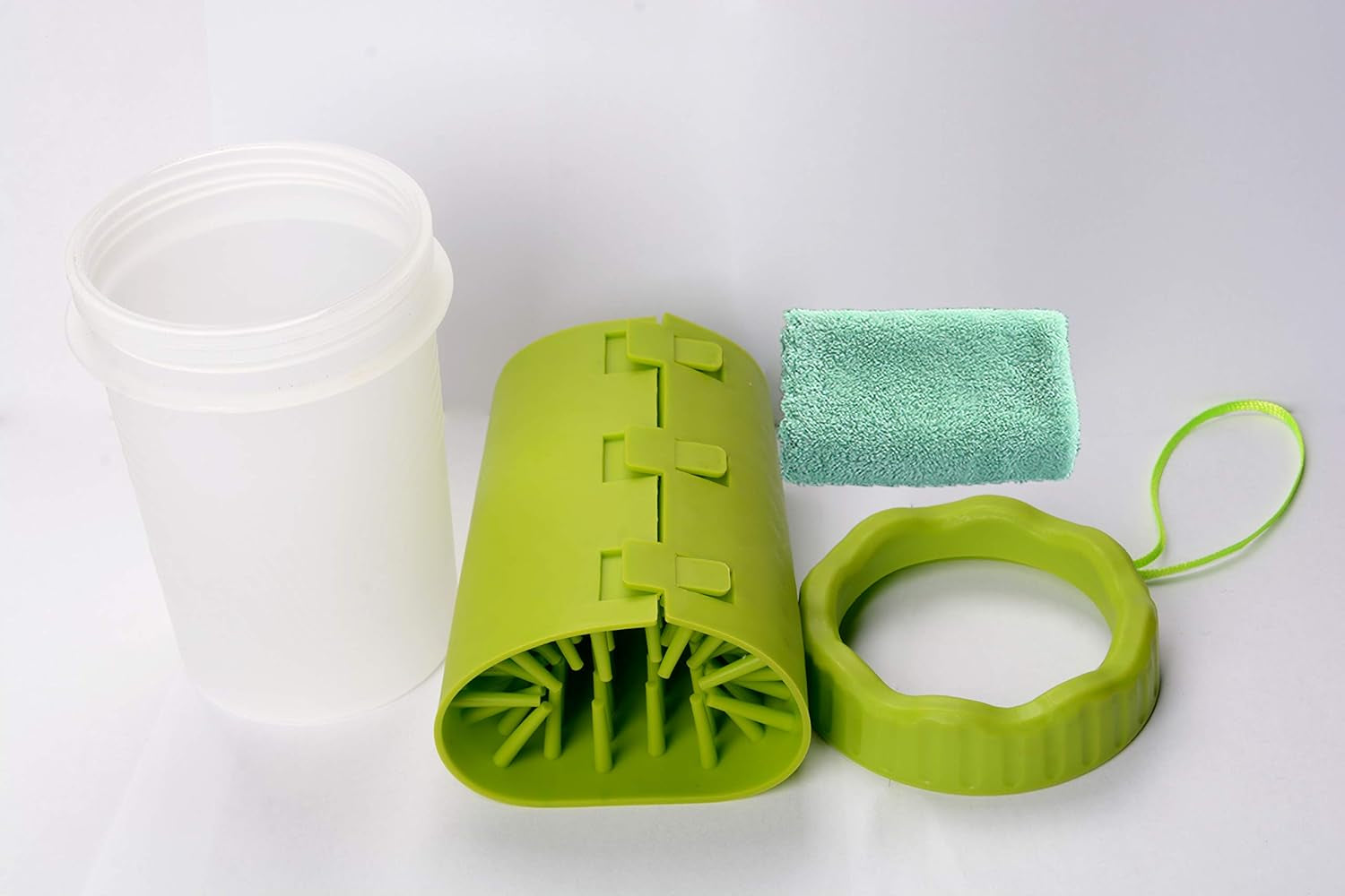 Paw Cleaner,  Dog Cleaner,Dog Paw Washer with Towel for Dogs Cats Muddy Paws(Small-Green)